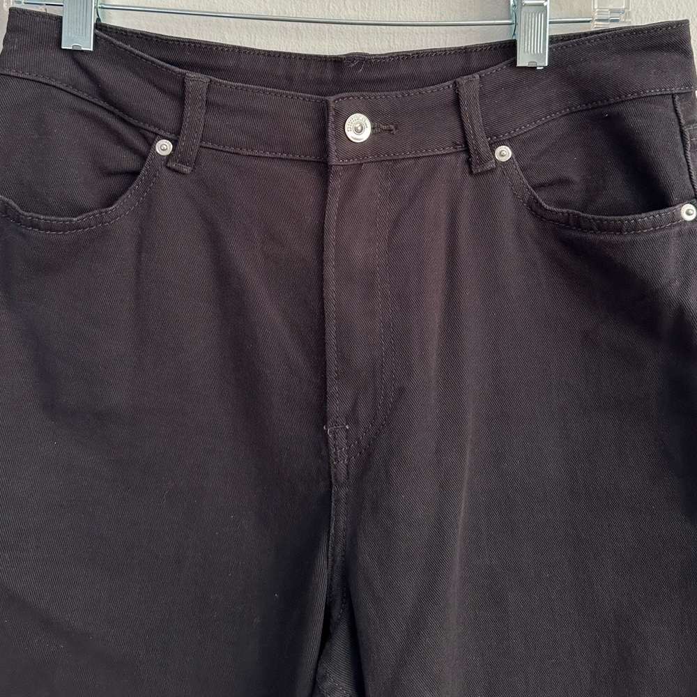 H&M Divided Black Skinny Pants (NWT, Size 10)